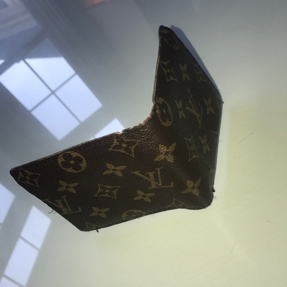 Louis Vuitton Men’s Wallet